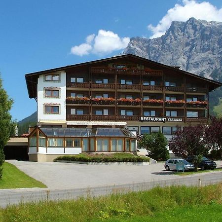 Hotel Feneberg エールヴァルト エクステリア 写真